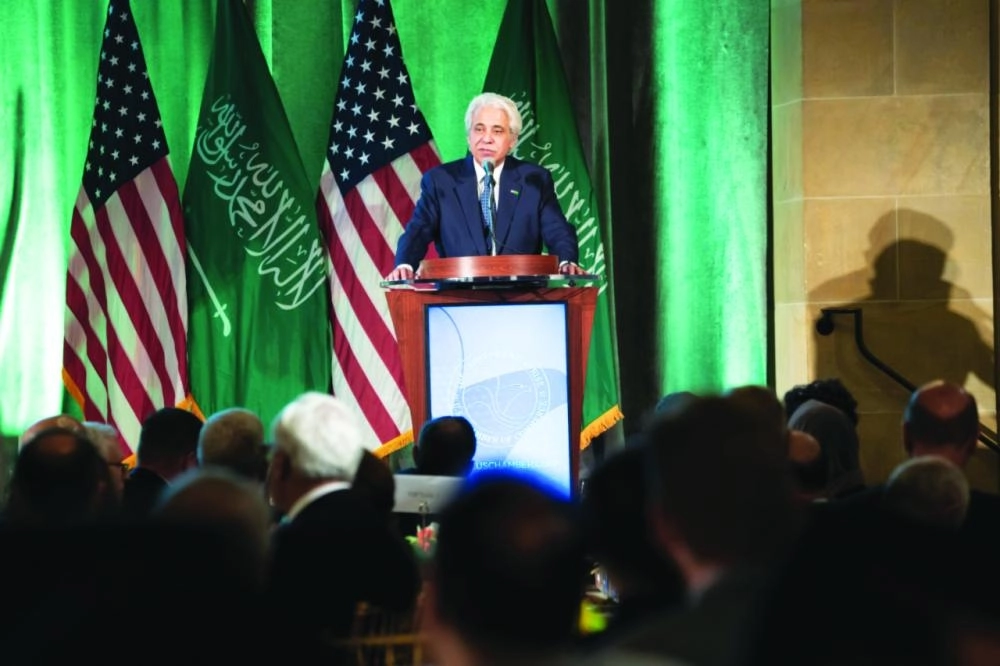 






القصبي متحدثا في المنتدى                                  (مكة)