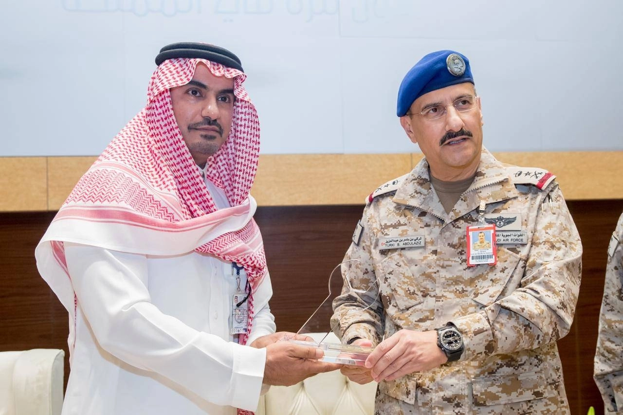 جانب من حفل التخرج (مكة)