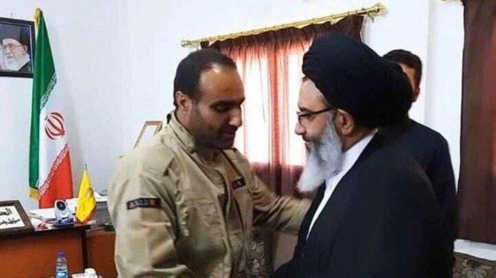 حسن نصر الله مع القيادي الإيراني قبل قتله (مكة)