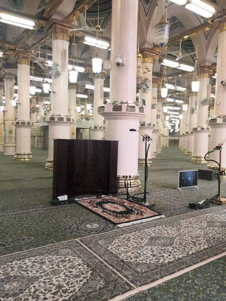 محراب الامام في الروضه الشريفه ( تصوير - احمد القثمي )