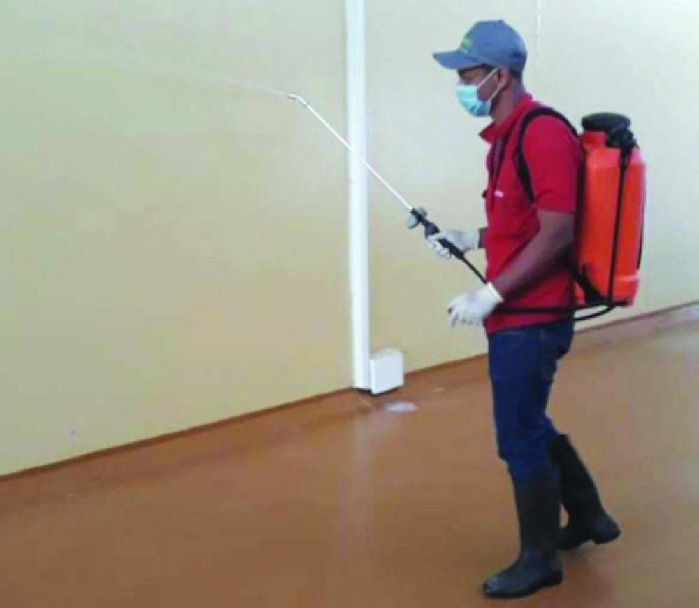 






 من أعمال التعقيم                   (مكة)