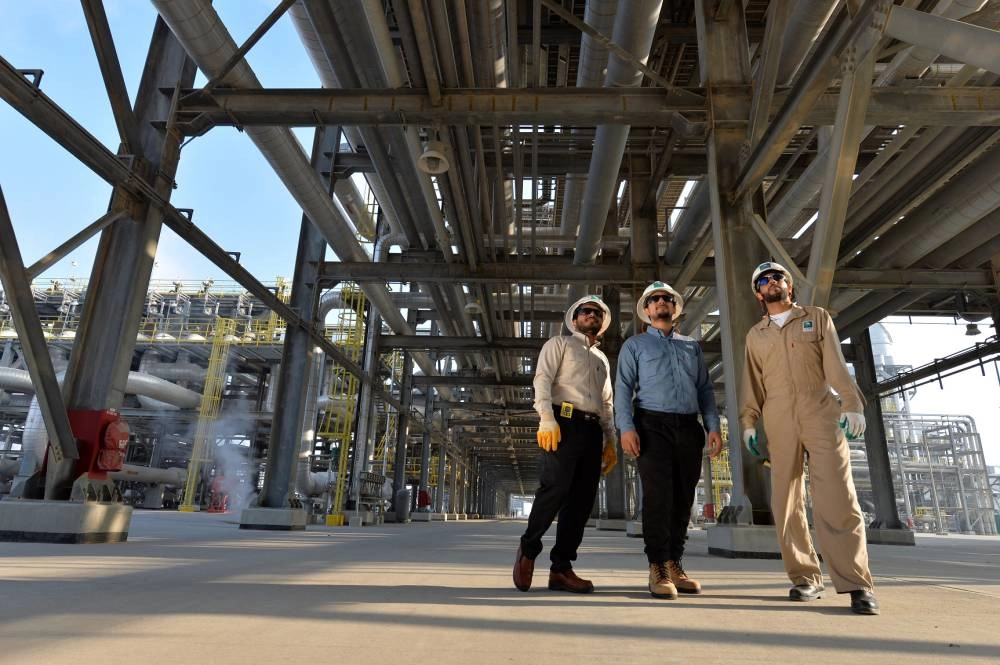 فريق عمل في منشأة واسط (أرامكو)