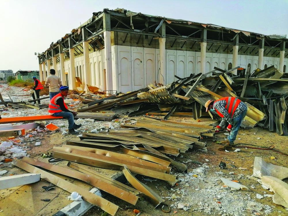 أعمال هدم مدينة الملك فهد الساحلية (أنس الحارثي) 