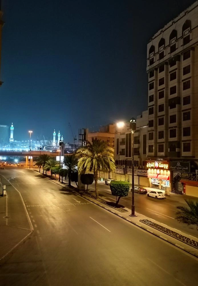  شوارع مكة خالية    تصوير /أنس الحارثي 