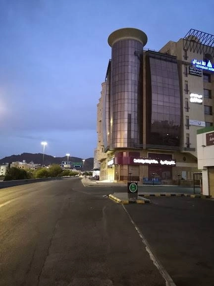 الدائري الثاني (الملك عبدالله) بعد منع التجول الجزئي المبكر مساء بعد غروب شمس أول يوم 