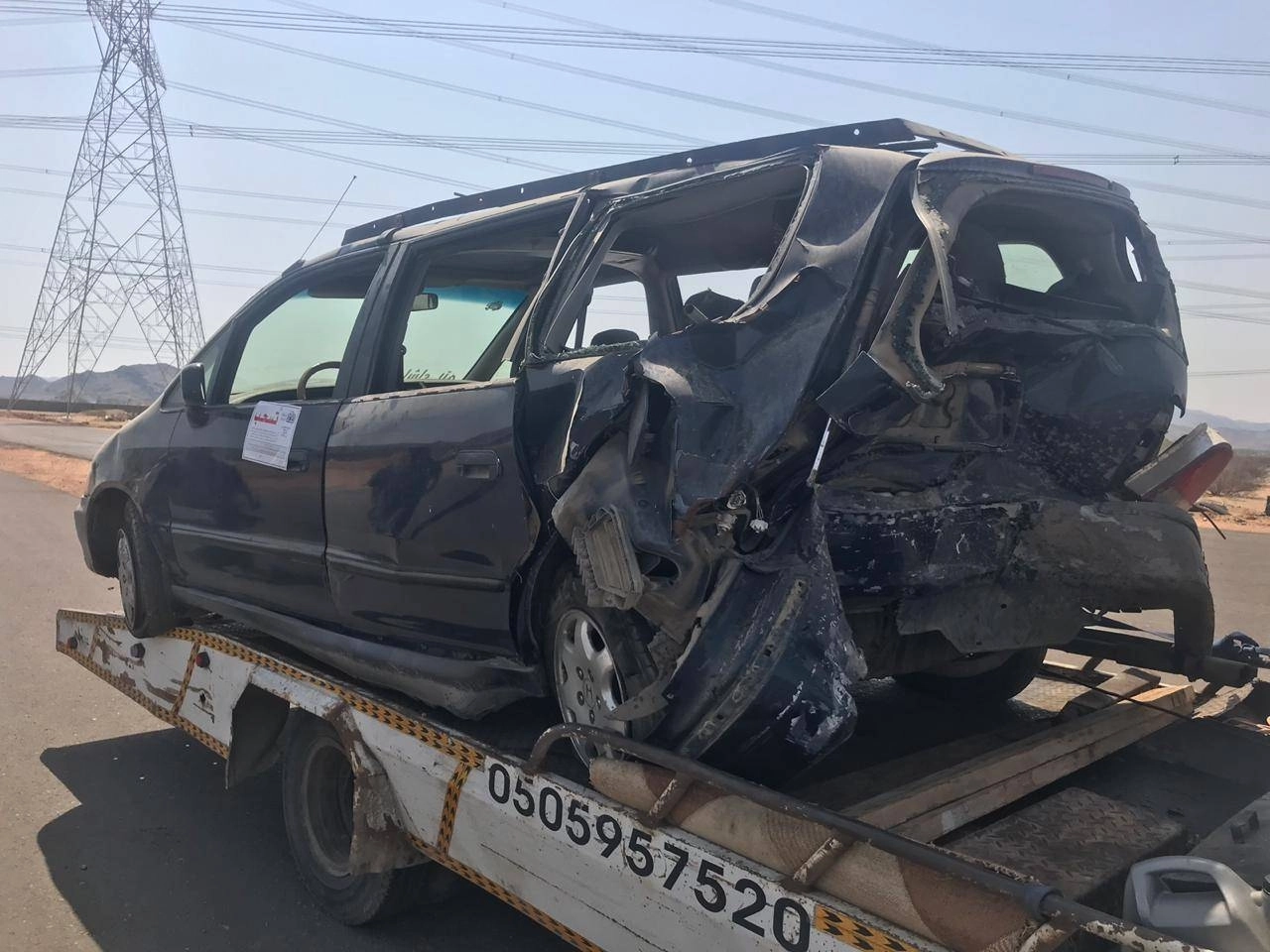 






من أعمال إزالة السيارات التالفة                    (مكة)