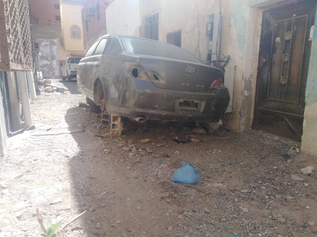 من أعمال إزالة السيارات التالفة (مكة) 