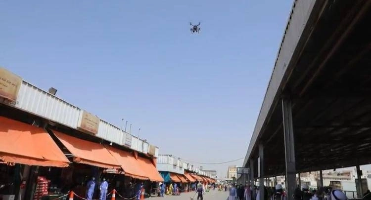 تجربة طائرات الدرون في الأسواق العامة