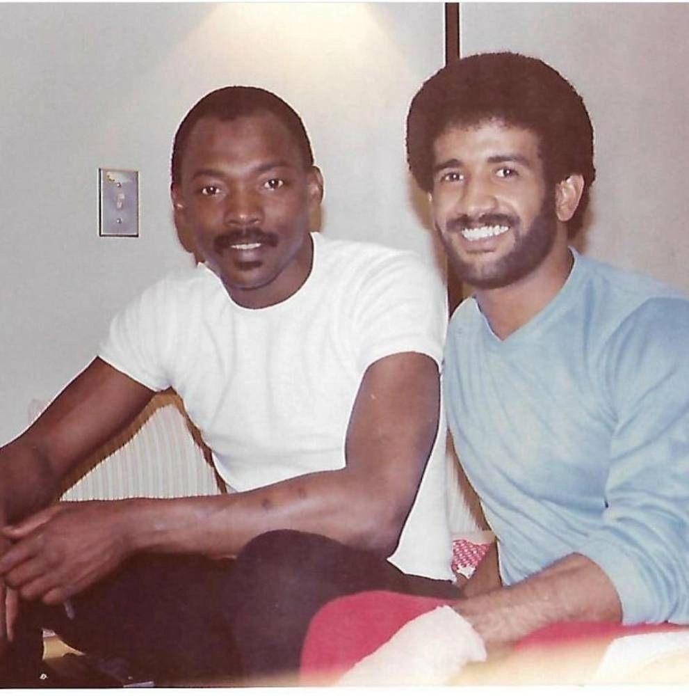 






حارسا النصر سالم مروان وعادل الراشد