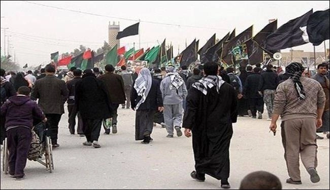 






فيديو: تدفق مئات آلاف الزوار الإيرانيين للمشاركة بمسيرة الأربعين