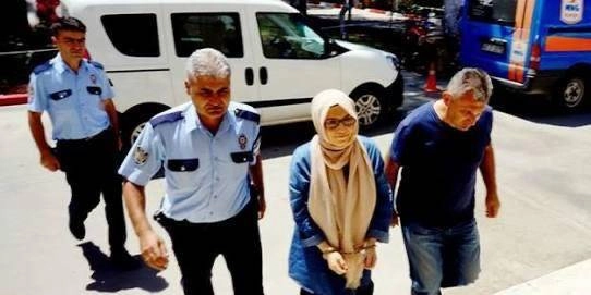 






هانم أردال لحظة القبض عليها                                                          (مكة)