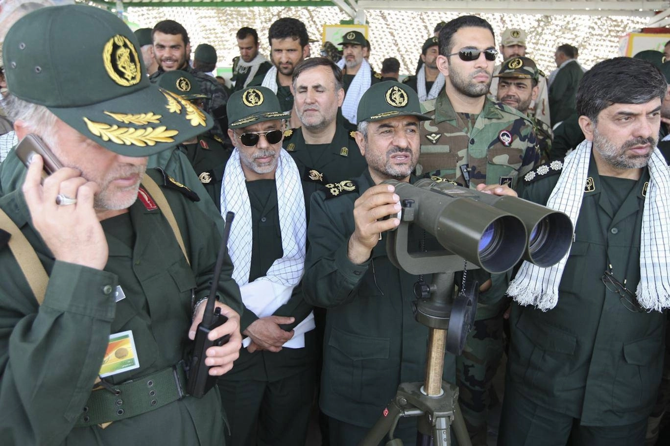 






الحرس الثوري الإيراني ينشط في مجال الرصد والاتصالات                                                                  (مكة)