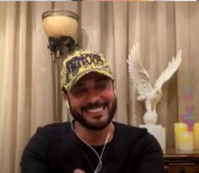 ماجد المهندس خلال البث المباشر