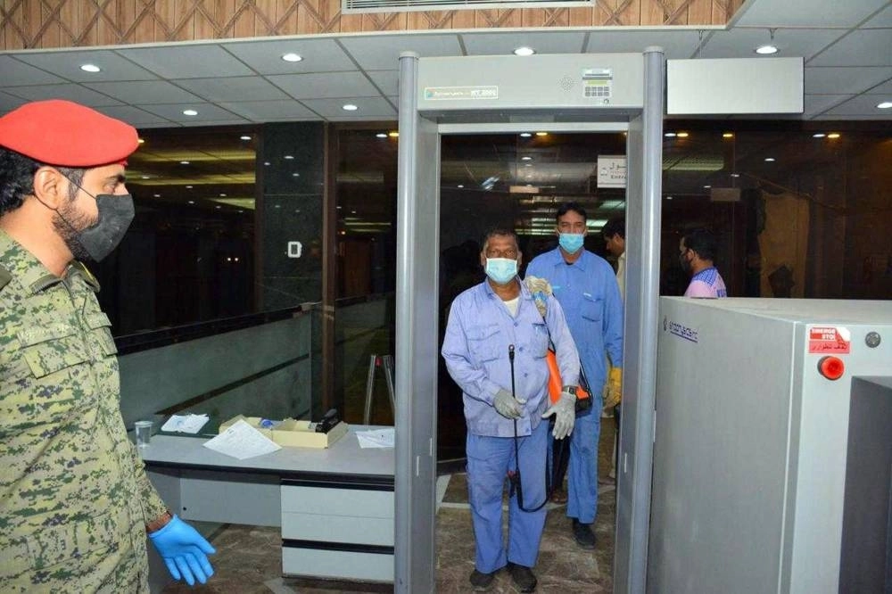 






من عملية تعقيم مرافق الجوازات                               (مكة)