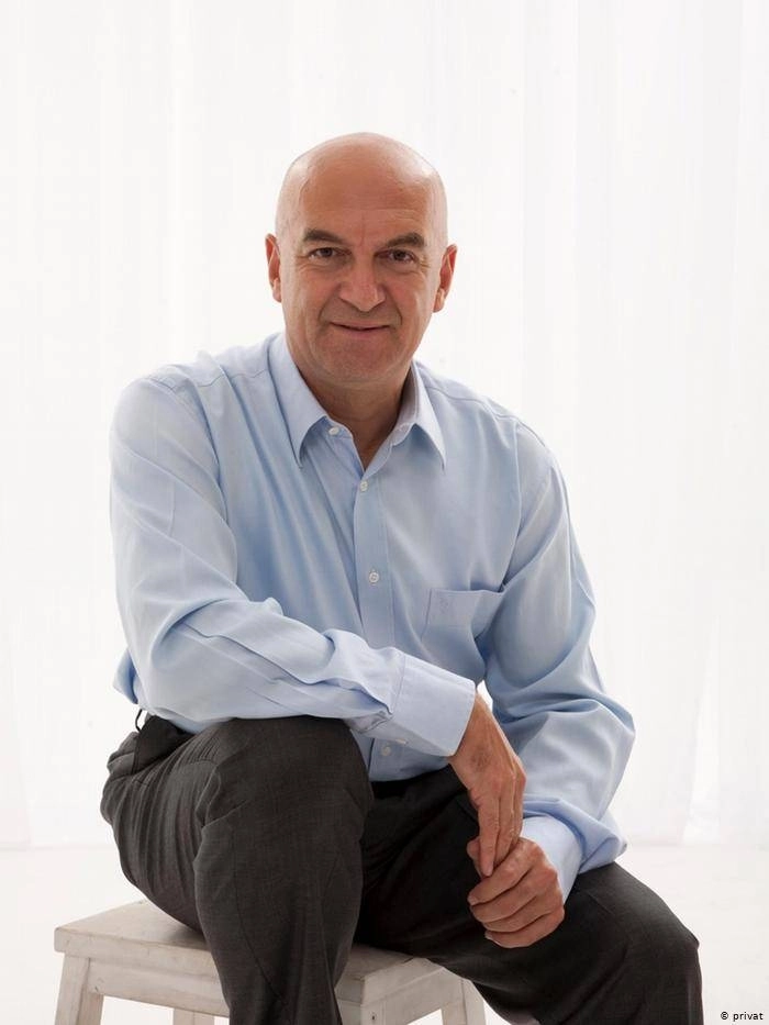 






يافوز بيدار