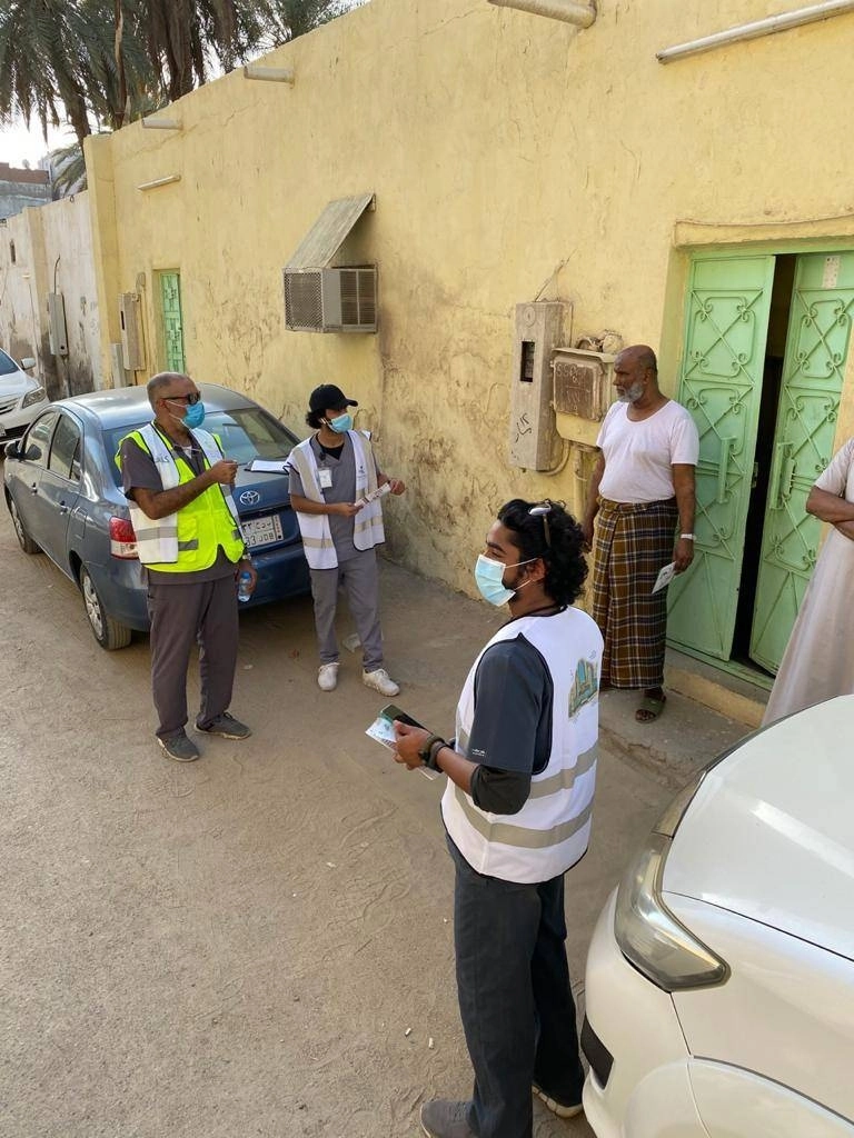 الفرق التوعوية خلال زيارة المنازل بجدة (مكة) 