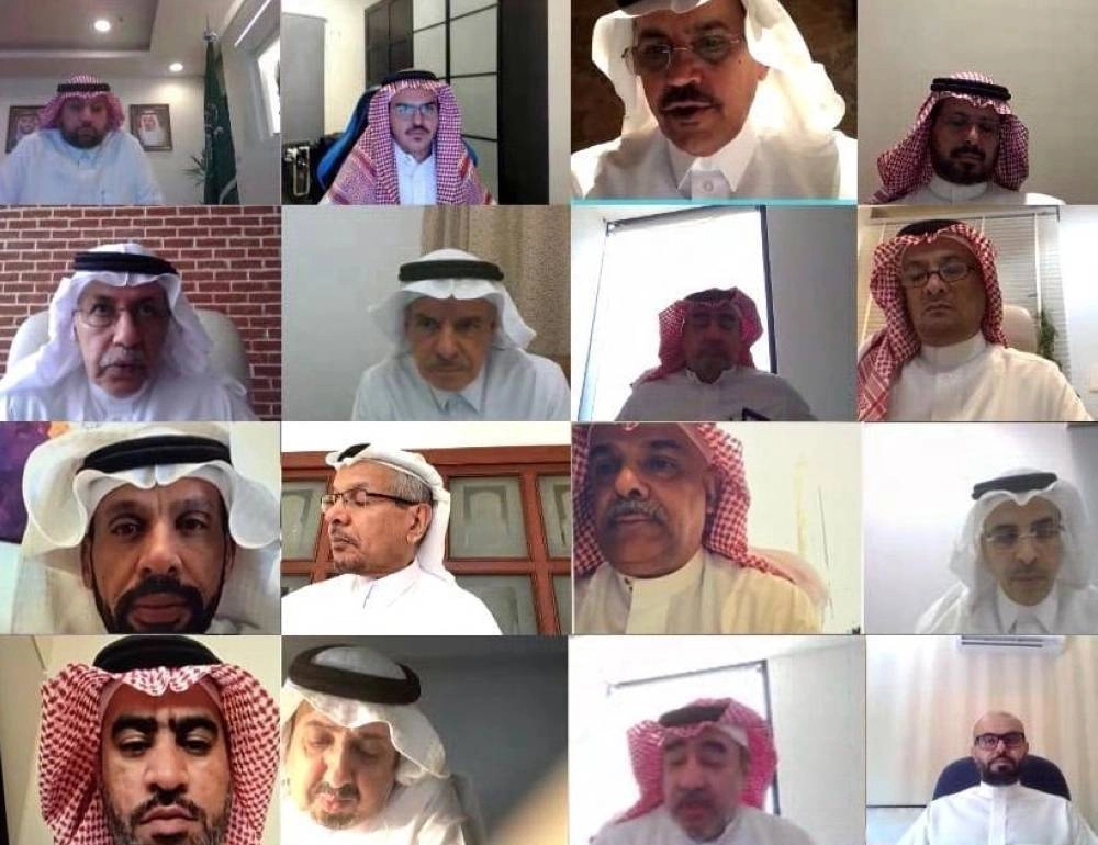 من اجتماع لجنة النقل والاتصالات وتقنية المعلومات                      (مكة)