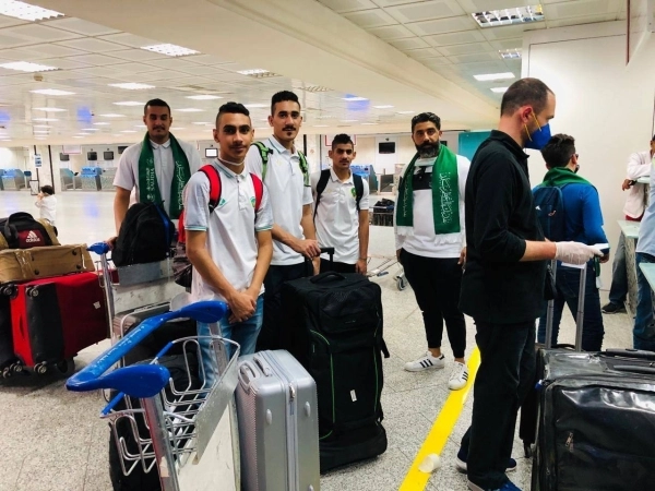 






بعثة الخليج في المطار                                                         (مكة)