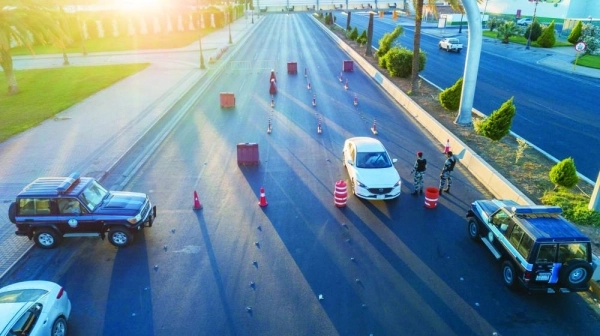 






رجال الأمن يواصلون عملهم الميداني للحفاظ على سلامة الإنسان
