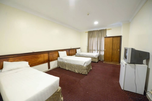 من سكن العمالة الموقت بالمدينة   (مكة)