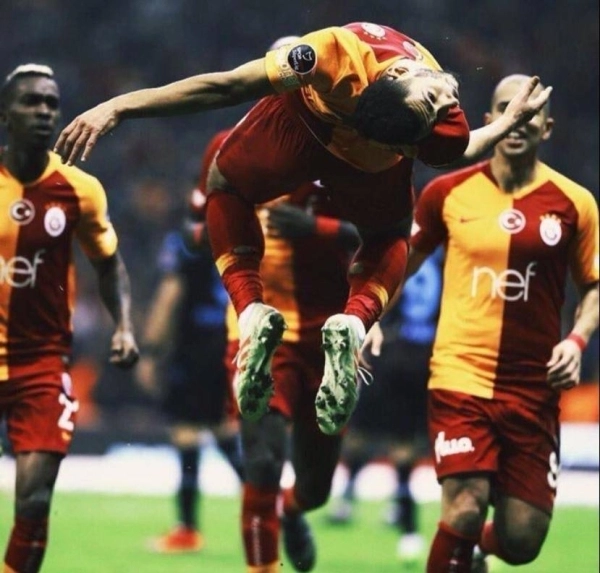 يونس بلهندة