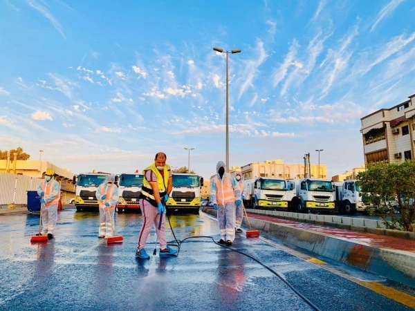 من أعمال تطهير المرافق العامة (مكة) 