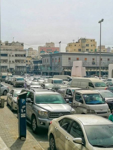 الإزدحام  (تصوير / أنس الحارثي)