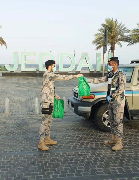 أكثر من 30 ألف هدية مُعايدة (جدة)