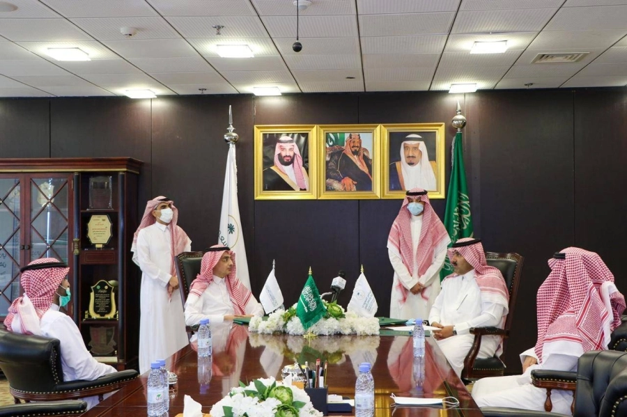 البرنامج السعودي لتنمية وإعمار اليمن ومركز الملك فيصل للبحوث يوقعان مذكرة للتعاون