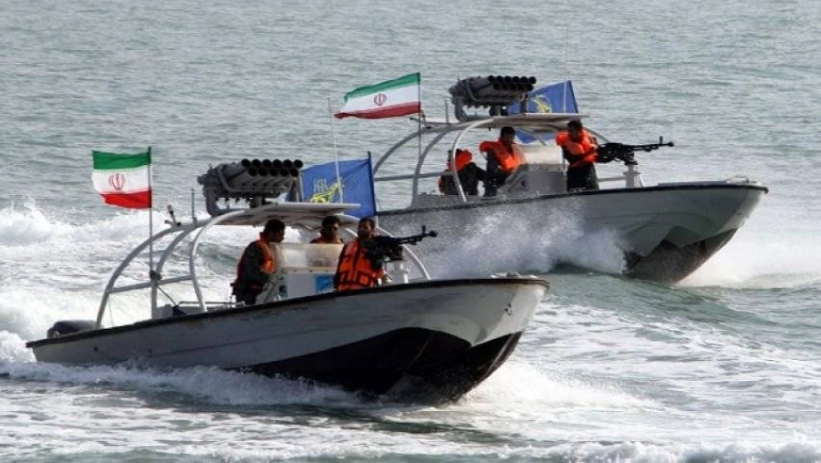 






زوارق إيرانية تستفز بواخر النفط بالخليج                                (مكة)