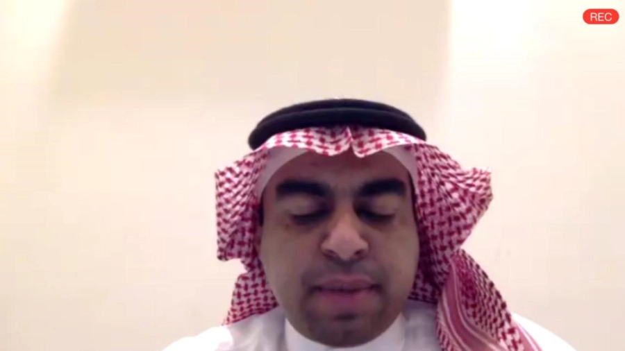 الدكتور قطان يتحدث في اللقاء (مكة)