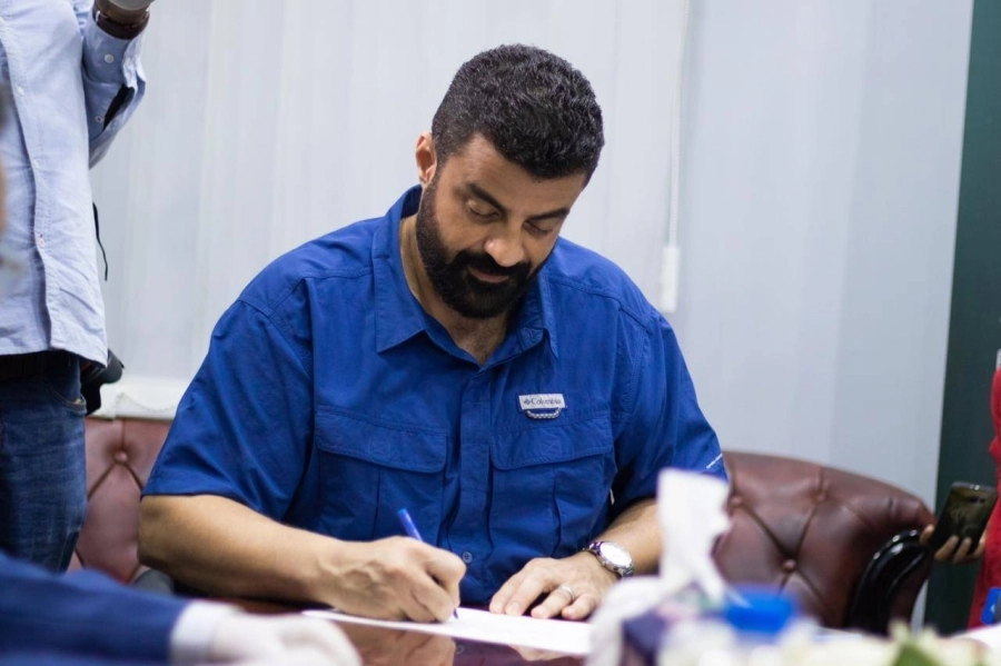 البرنامج السعودي لتنمية وإعمار اليمن يبدأ تأهيل ورصف طرقات عدن