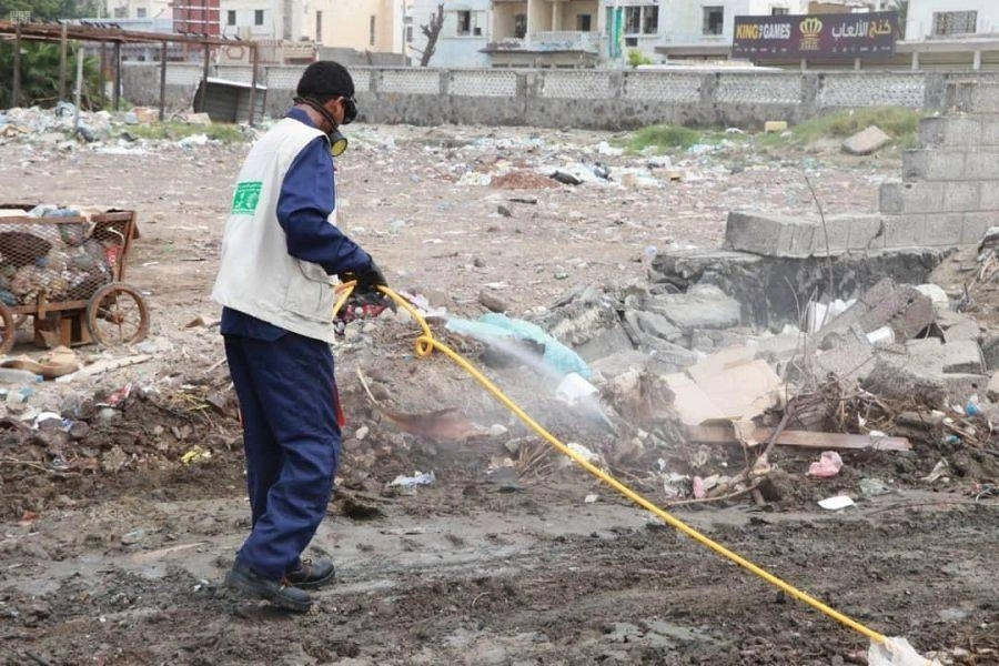 






عمليات إصحاح بيئي في اليمن                       (مكة)