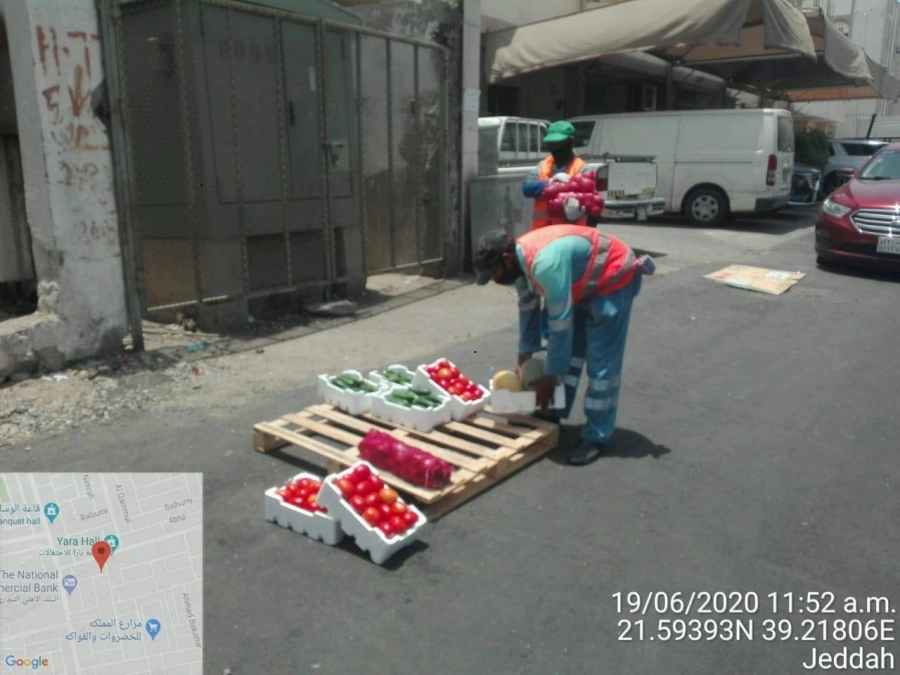 أمانة جدة تواصل حملتها على بسطات الخضراوات وتصادر 4.3 أطنان بنطاق الصفا