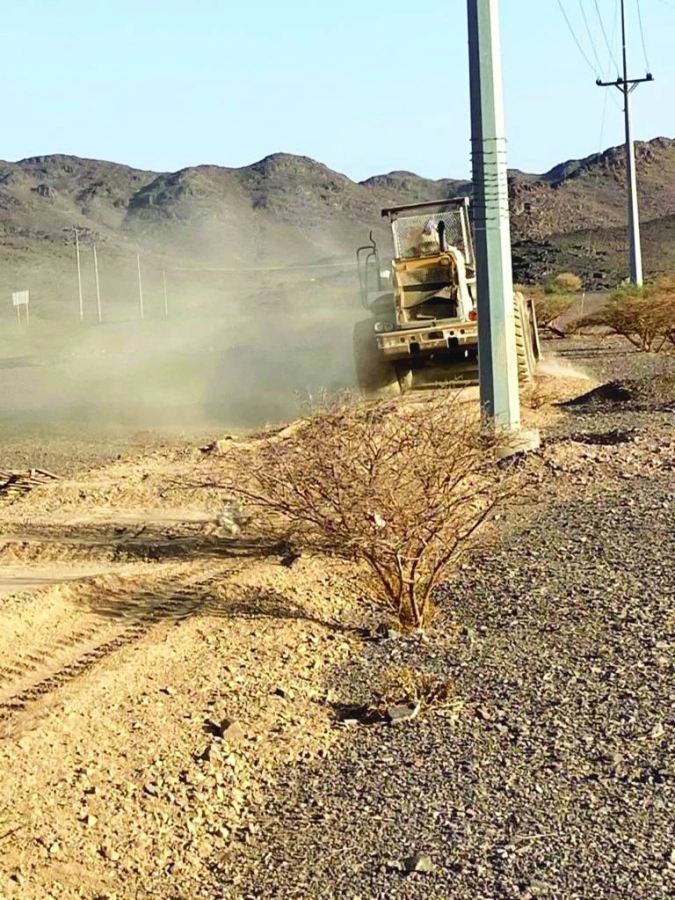 






آليات الأمانة خلال إزالة التعديات        (مكة)