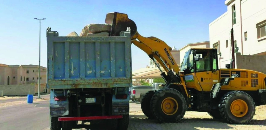 






من رفع الأنقاض                            (مكة)