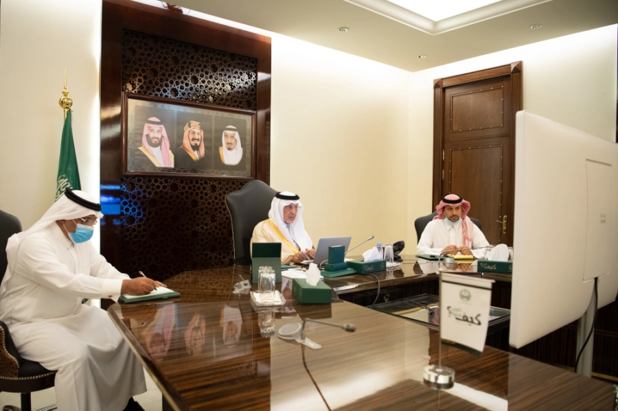 خالد الفيصل يجتمع بوزير السياحة