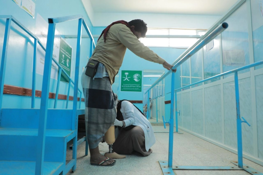 المستفيدون من مركزي الأطراف الصناعية بمأرب وتعز يعبرون عن شكرهم للمملكة