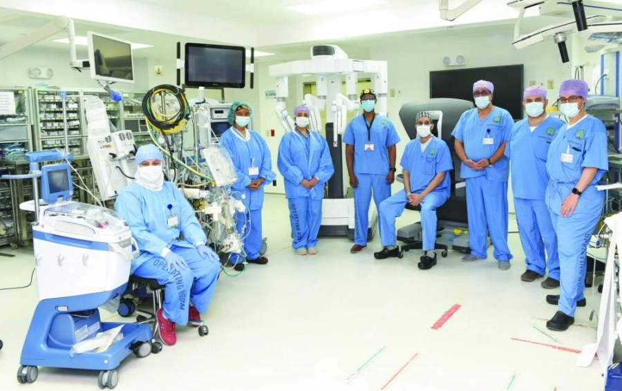 






عاملون بمركز القلب                                                        (مكة)