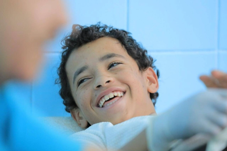 مشروع مركز الأطراف الصناعية بمأرب يرسم البسمة على وجوه المستفيدين