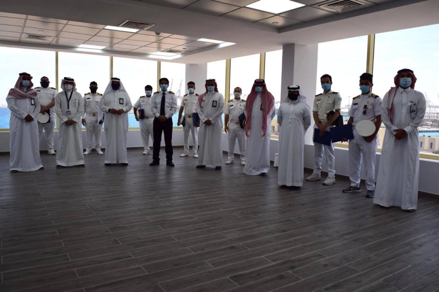 حفل تخرج برنامج "مراس" التدريبي لطلاب كلية الدراسات البحرية