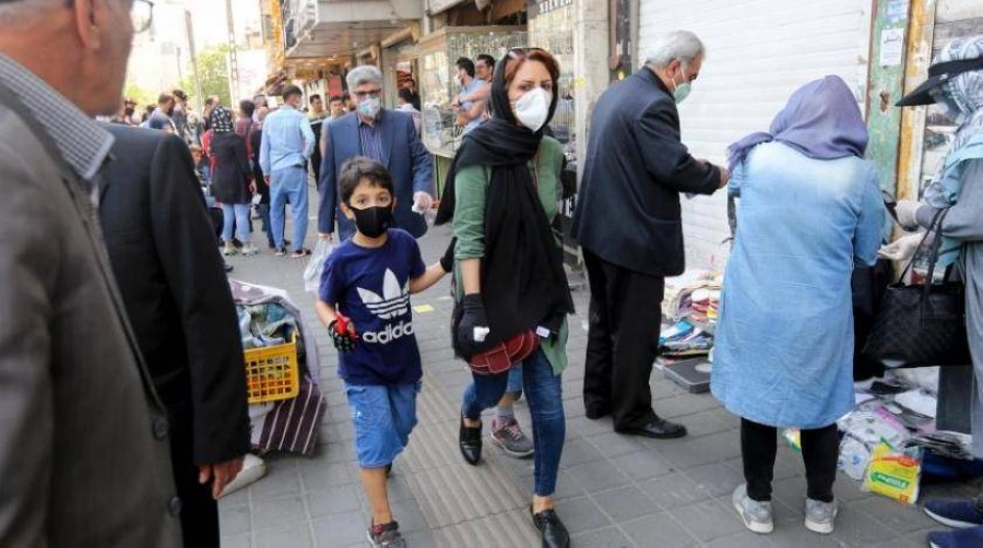 






ازدحام في شوارع إيران رغم تزايد الوفيات                         (مكة)