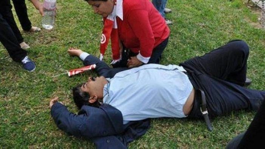 






حادث اغتيال المعارض التونسي  محمد البراهمي               (مكة)