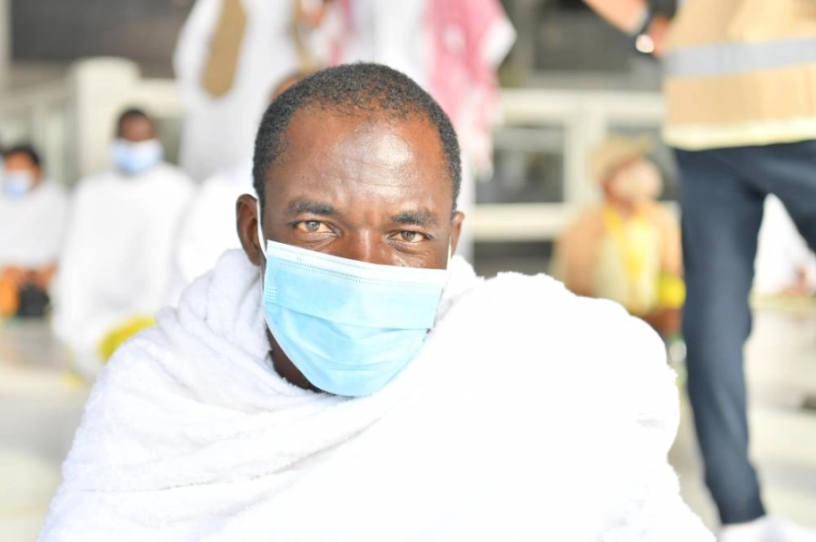 






حجاج خلال إشادتهم بتنظيم الحج                          (مكة)