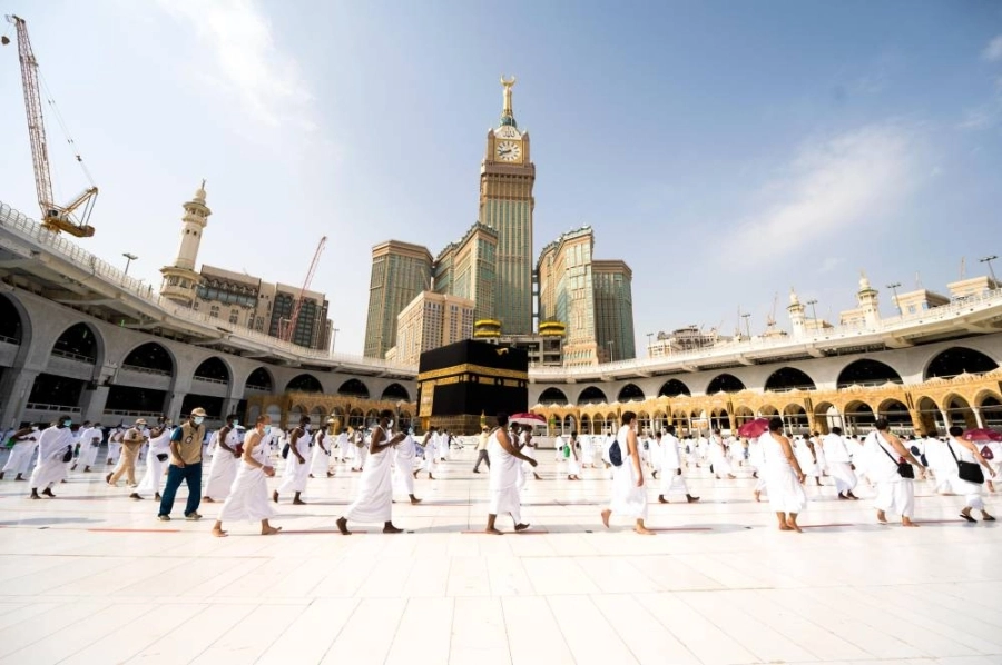 ضيوف الرحمن يؤدون طواف الإفاضة (مكة) 