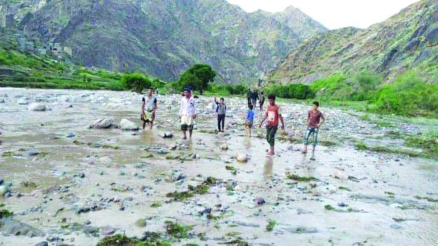 






جانب من السيول التي ضربت اليمن                                                                          (مكة)