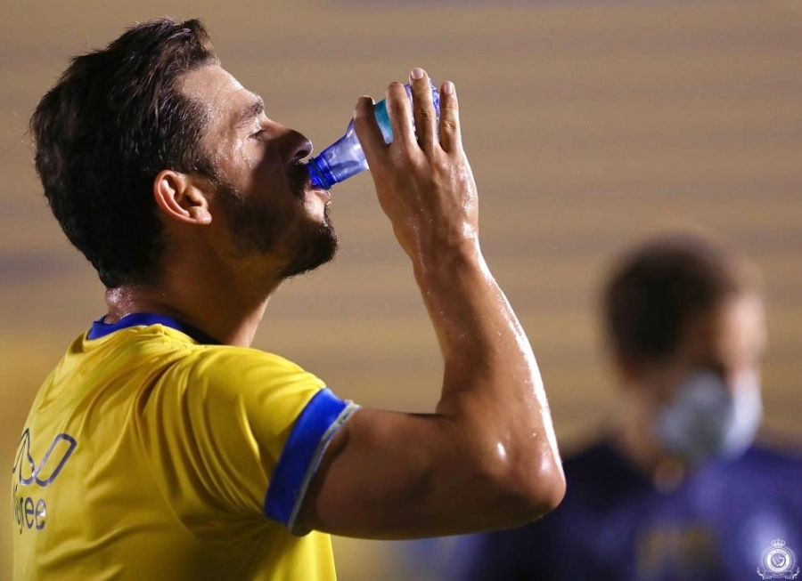 جوليانو لاعب النصر