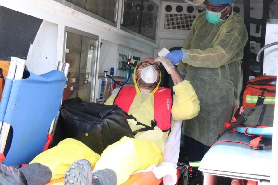 حرس الحدود يخلي بحارا تركيا على متن سفينة في مياه البحر الأحمر (واس)