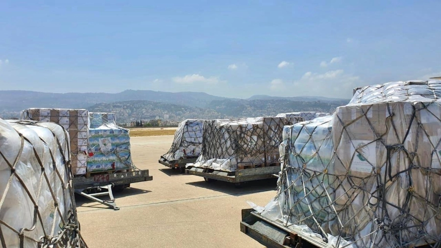 من المساعدات المحمولة جوا (مكة)