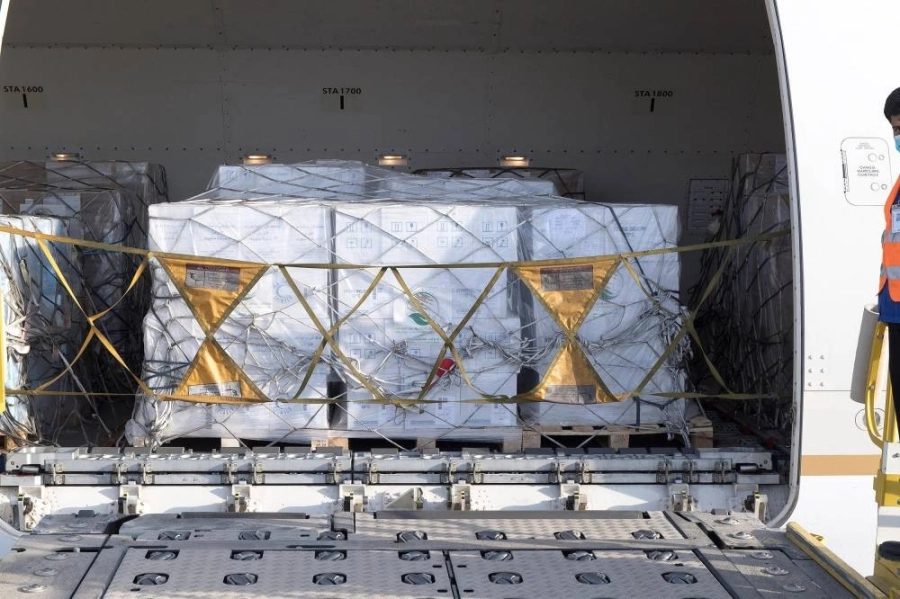 من المساعدات المحمولة جوا (مكة) 